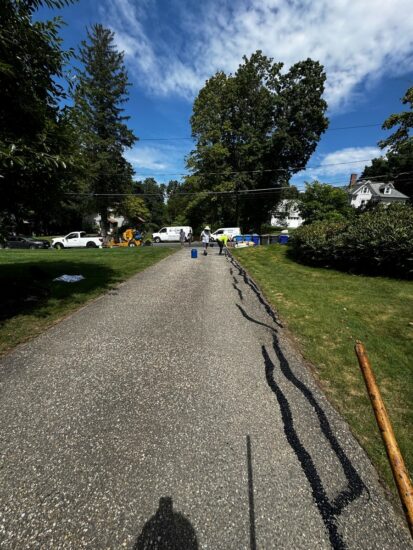 Hot Crack Sealing and Sealcoating in Wellesley Massachusetts