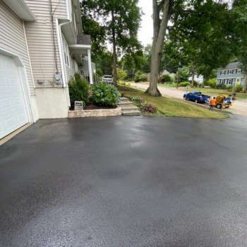Charlton MA Driveway Sealcoating With Detailed Edging