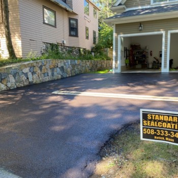 Southborough Massachusetts Driveway Sealcoating